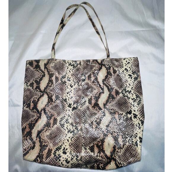 Saks Fifth Avenue‎ Snake Print Tote Bag - 19" Wide & 17" Deep - Picture 4 of 9
